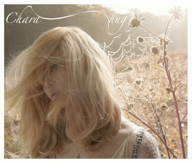 Chara「hug」ジャケット