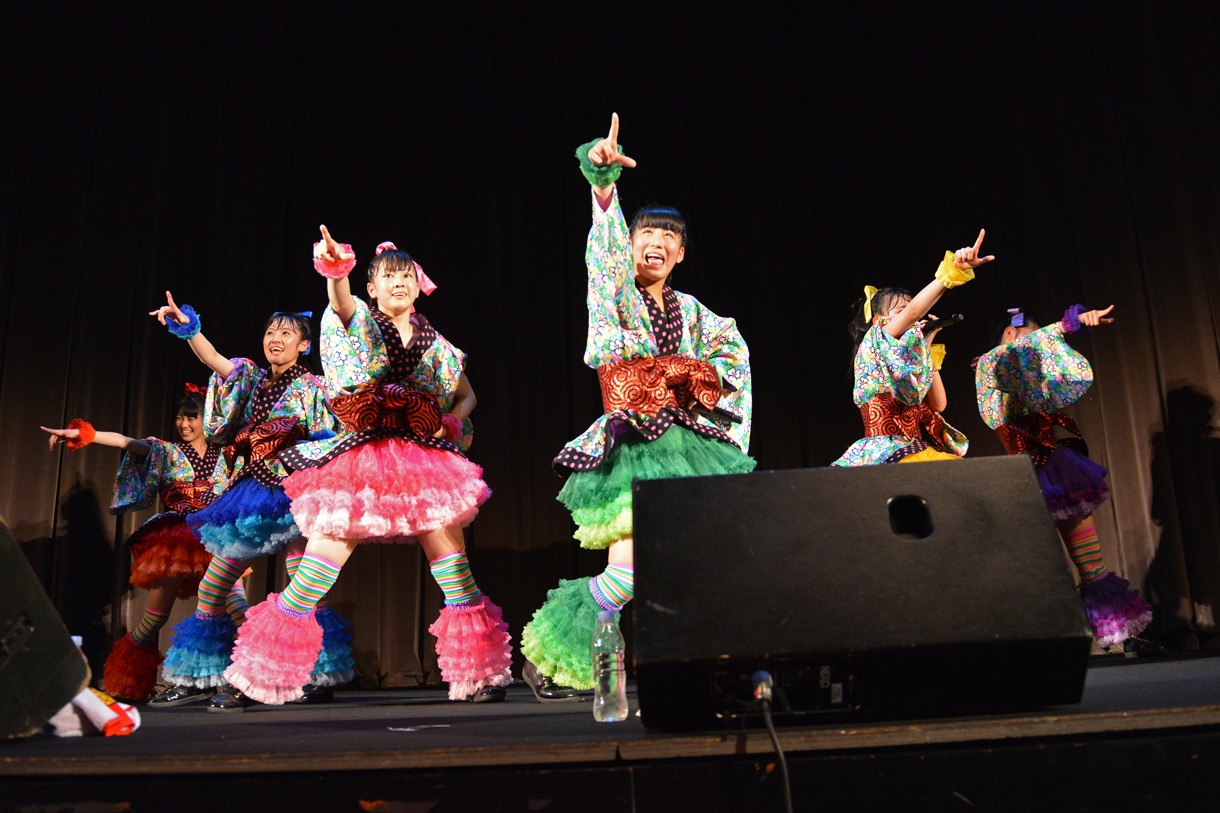 ライブパフォーマンスの様子。