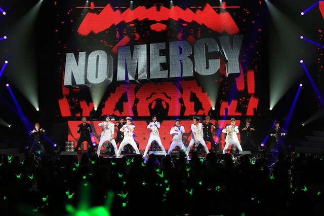 神奈川・パシフィコ横浜国立大ホール「B.A.P LIVE ON EARTH JAPAN」の様子。