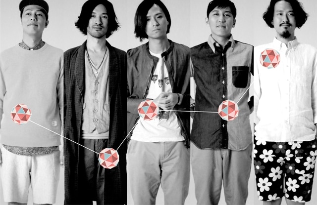 99RadioService。左がGOI。