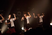 5月26日に東京・club asiaで行われた夜公演「BiS48」の様子。