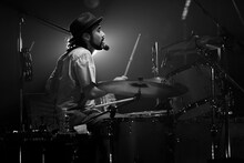 対馬祥太郎（Dr）