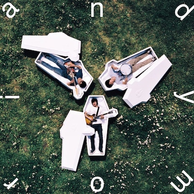 andymori「宇宙の果てはこの目の前に」ジャケット