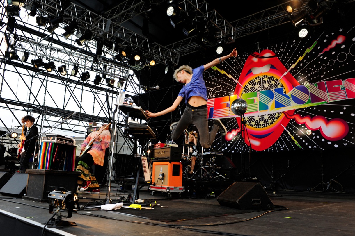 the telephones (C) Metrock 2013