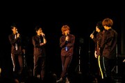 5月26日に東京・池袋アムラックスホールにて行われた「BULLET TRAIN FANMEETING Vol.03 ～アムラックスで一旦クライMAX!!～」の様子。
