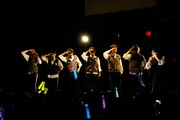 5月26日に東京・池袋アムラックスホールにて行われた「BULLET TRAIN FANMEETING Vol.03 ～アムラックスで一旦クライMAX!!～」の様子。