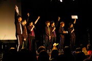 5月26日に東京・池袋アムラックスホールにて行われた「BULLET TRAIN FANMEETING Vol.03 ～アムラックスで一旦クライMAX!!～」の様子。