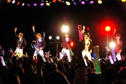 5月26日に東京・池袋アムラックスホールにて行われた「BULLET TRAIN FANMEETING Vol.03 ～アムラックスで一旦クライMAX!!～」の様子。