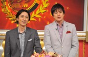 MCの矢部浩之（写真左）と羽鳥慎一。 （C）日本テレビ