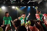写真は昨日5月28日に行われた「『アイドルばかり聴かないで』RELEASE前夜祭」の様子。