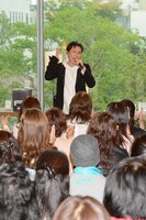 「Bang Bang」「G 郷ひろみ」リリースイベントの模様。