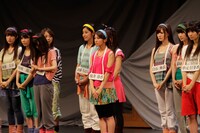 6月2日昼公演の「16人のプリンシパル deux」1幕の様子。