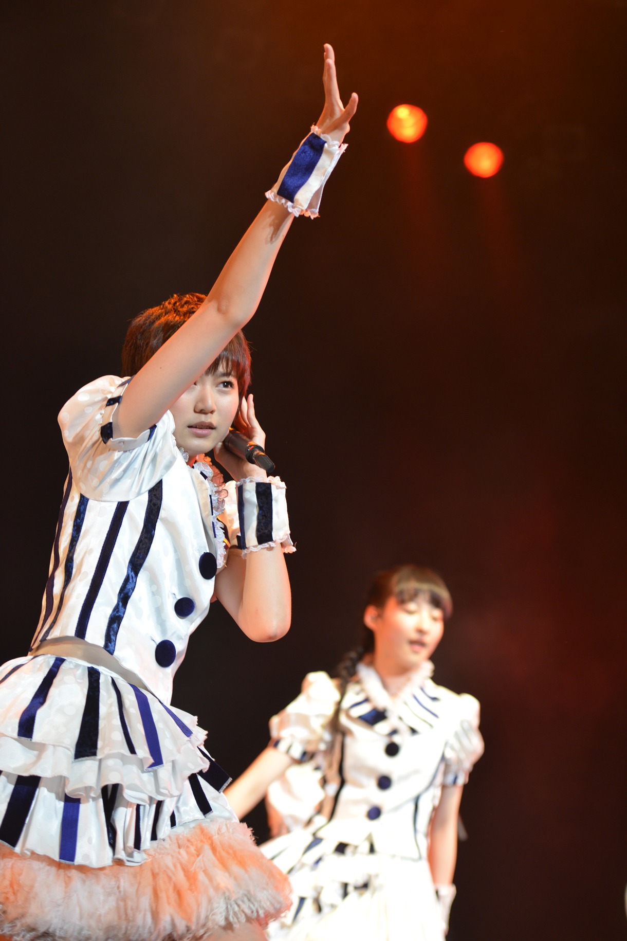 安本彩花