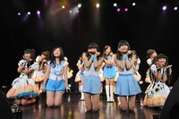 「私立東京エビ流中学」のコラボレーションステージ。