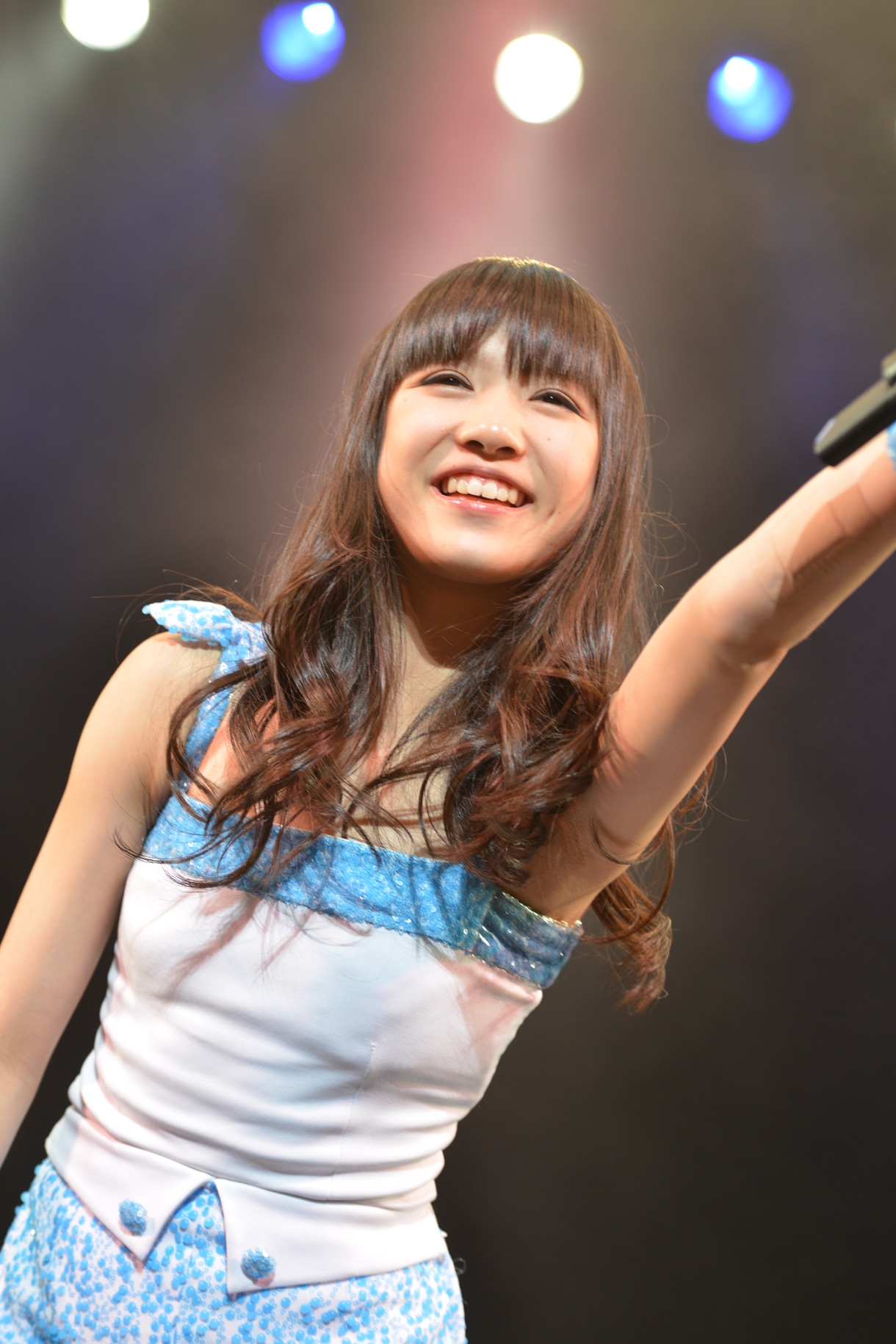 新井ひとみ