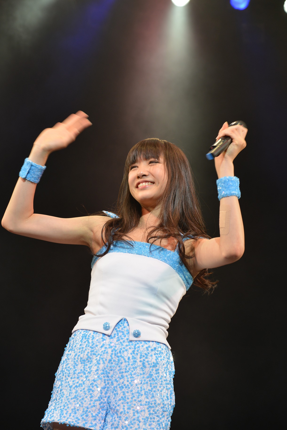 新井ひとみ