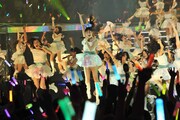 「レッツゴー研究生！」で自身をアピールするSKE48研究生の山田みずほ。(c)AKS