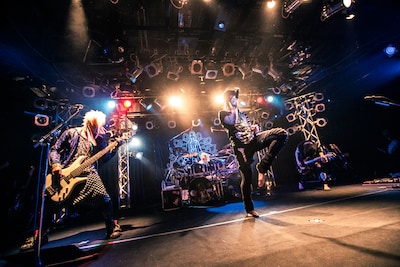 本日6月7日に沖縄・沖縄ナムラホールで行われた「MUCC Tour 2013 “Shangri-La”ウラファイナル」の様子。