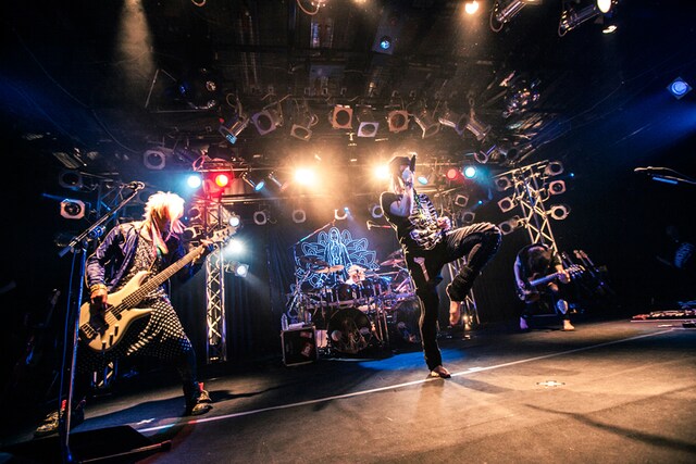 本日6月7日に沖縄・沖縄ナムラホールで行われた「MUCC Tour 2013 “Shangri-La”ウラファイナル」の様子。