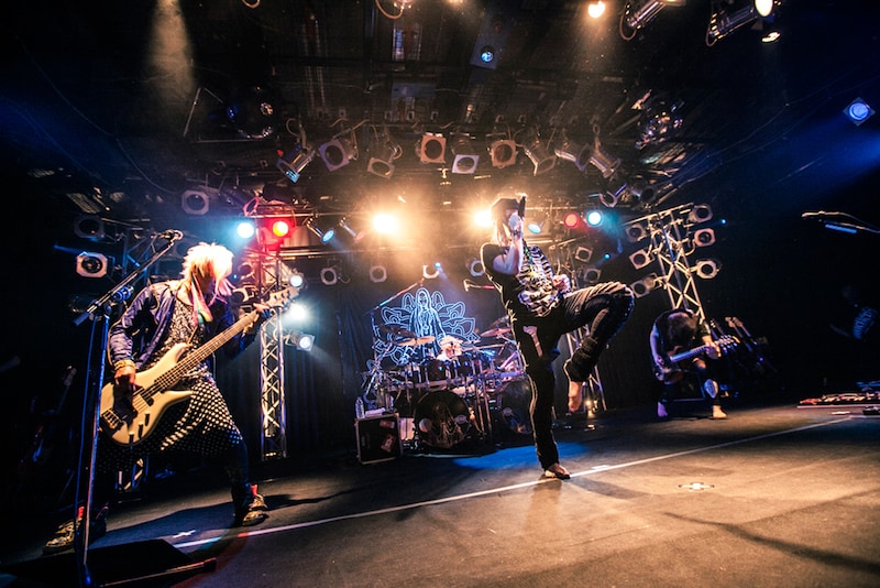 本日6月7日に沖縄・沖縄ナムラホールで行われた「MUCC Tour 2013 “Shangri-La”ウラファイナル」の様子。