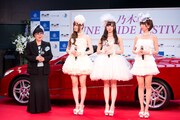 左から桂由美、松村沙友理、白石麻衣、橋本奈々未。