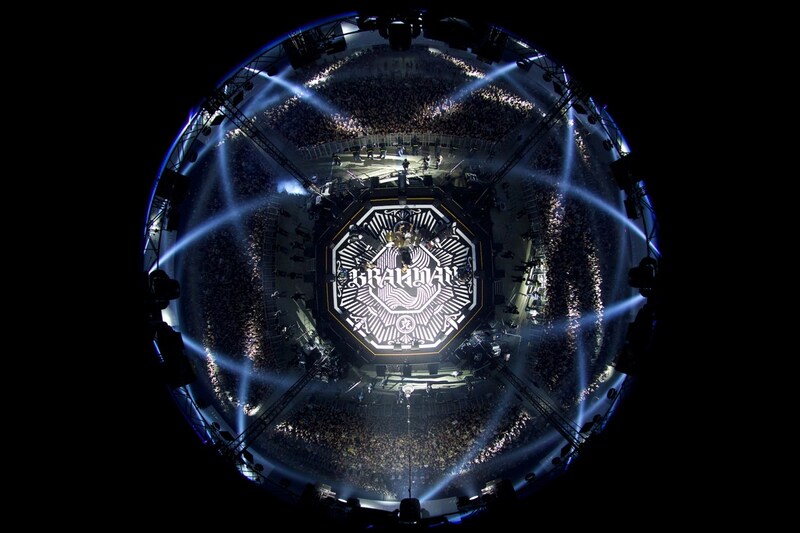 ステージ上空から撮影した「TOUR 相克 FINAL『超克』the OCTAGON」の様子。（Photo by Tsukasa Miyoshi [Showcase Management]）