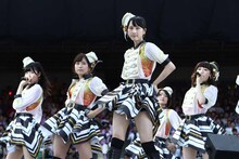 「美しい稲妻」を初披露するSKE48。(c)AKS