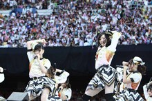 「美しい稲妻」を初披露するSKE48。(c)AKS