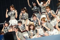 AKB48チームBによる「チームB推し」の模様。(c)AKS