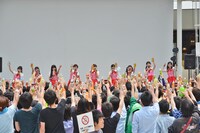 ラゾーナ川崎プラザに鳴り響く「カンパーイ！」。