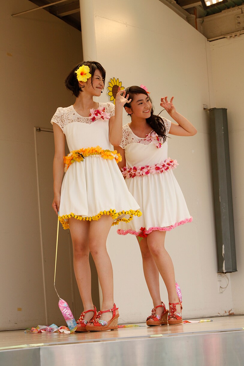 おはガールゆうな＆ひなこ、猛暑吹き飛ばすライブ＆握手会 - 音楽ナタリー