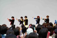 6月8日に神奈川・ラゾーナ川崎プラザ ルーファ広場グランドステージで行われた、超特急4thシングル「Bloody Night」リリースイベントの模様。