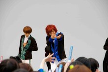 左からタクヤ、カイ。