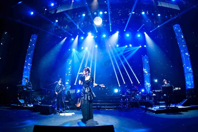 6月9日に大阪・グランキューブ大阪 メインホールで開催された「GARNET CROW livescope ～FINAL～」の模様。