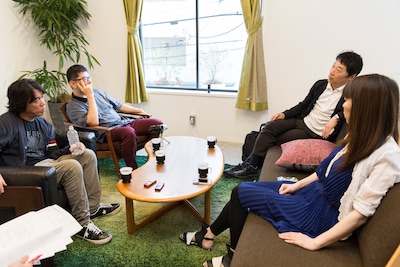 座談会の様子。