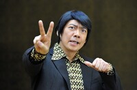 主人公・矢部謙三を演じる生瀬勝久。　 (c)テレビ朝日