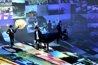 「夢じゃないこの世界」PVのワンシーン