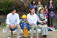 「スターマン・この星の恋」のワンシーン (c)フジテレビジョン