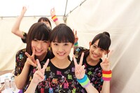 チームしゃちほこ「World Premium Japan Tour 2013 ＠千里セルシー」舞台裏の様子。