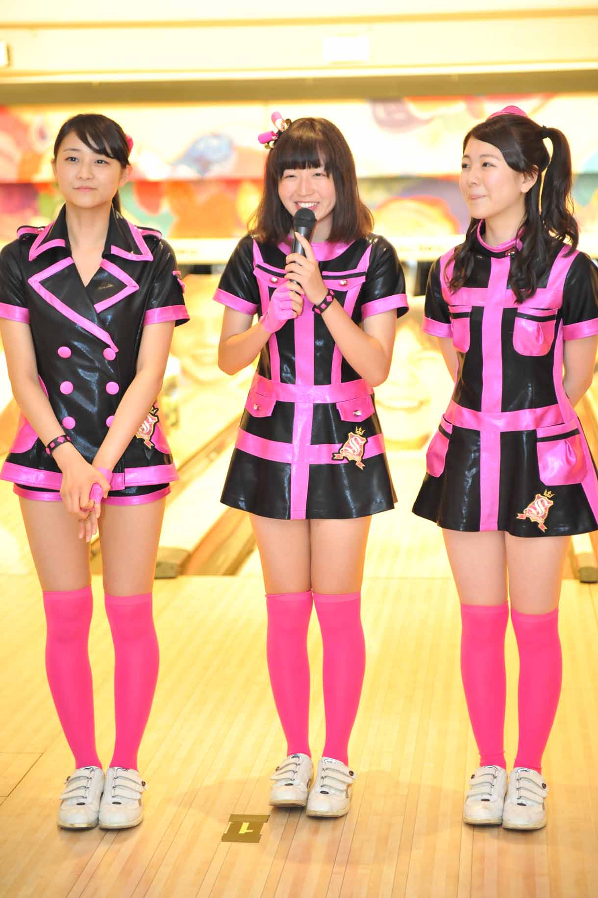 和田彩花、勝田里奈、中西香菜（左から）