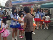 FUJI SAKURA塾の1日店長の様子。