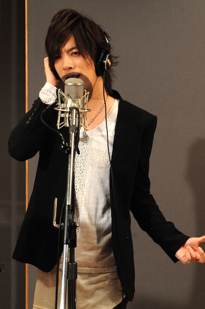 DAIGOの1stシングル「いつも抱きしめて / 無限∞REBIRTH」公開レコーディングの様子。