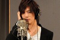 DAIGOの1stシングル「いつも抱きしめて / 無限∞REBIRTH」公開レコーディングの様子。