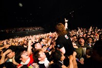 「ずっと好きだったんじゃけぇ～さすらいの麺カタ Perfume FES!!」大阪・Zepp Namba公演でのマキシマム ザ ホルモン。