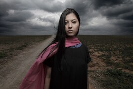 上間綾乃、新境地伝えるアルバム「ニライカナイ」発売