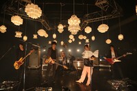 「Welcome! [Champagne]」収録中の様子。