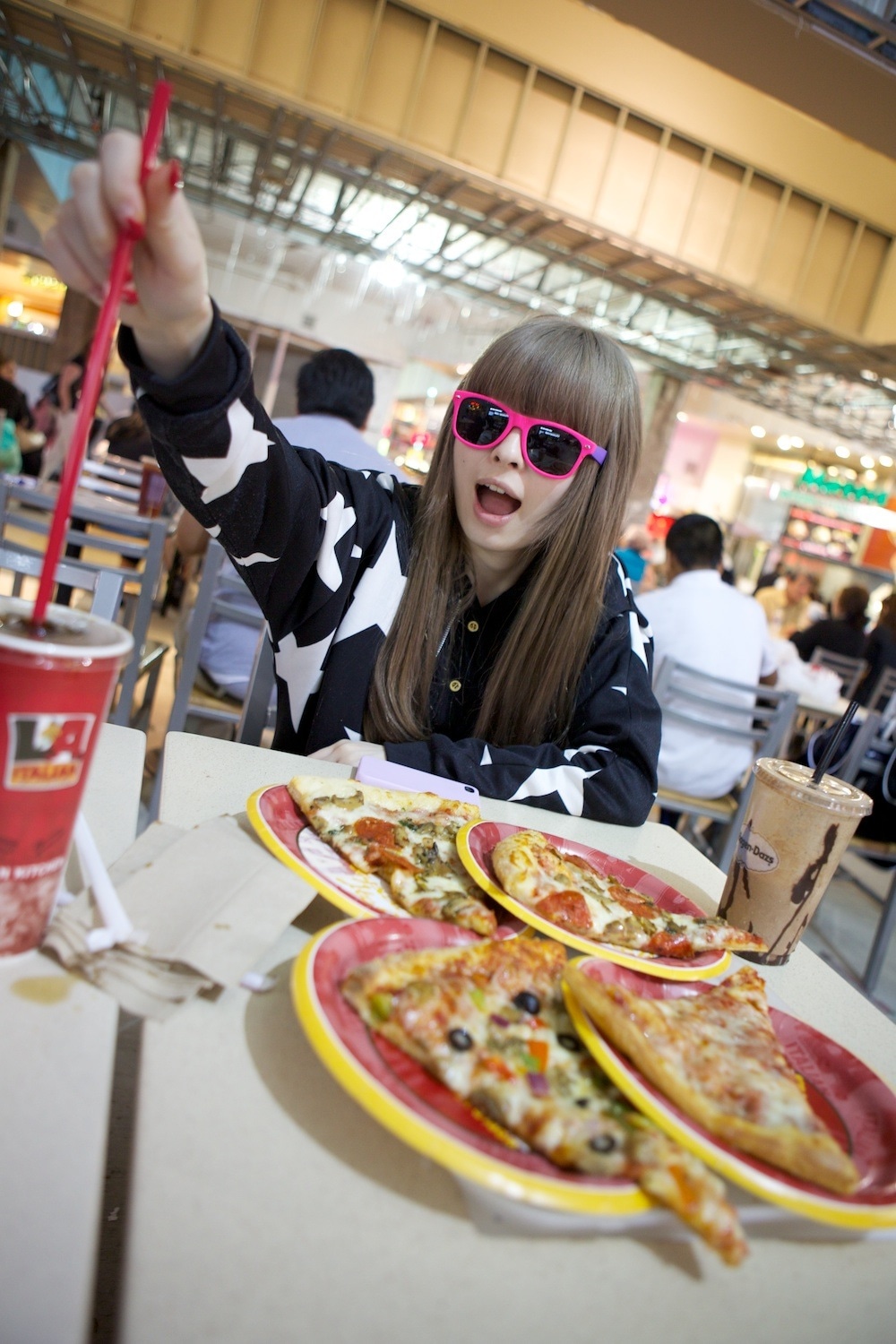 ワールドツアー「100% KPP WORLD TOUR 2013」のオフショット。