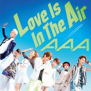 AAA「Love Is In The Air」CD＋DVD盤ジャケット