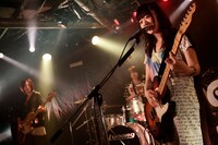 「MY NAME IS xxxx リリース記念イベント『中二病でもライブがしたい！』～ぼっち全員集合～」下北沢GARAGE公演よりSHISHAMO。