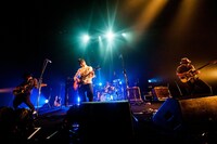 「クリープハイプの窓」東京・中野サンプラザホール公演の様子。